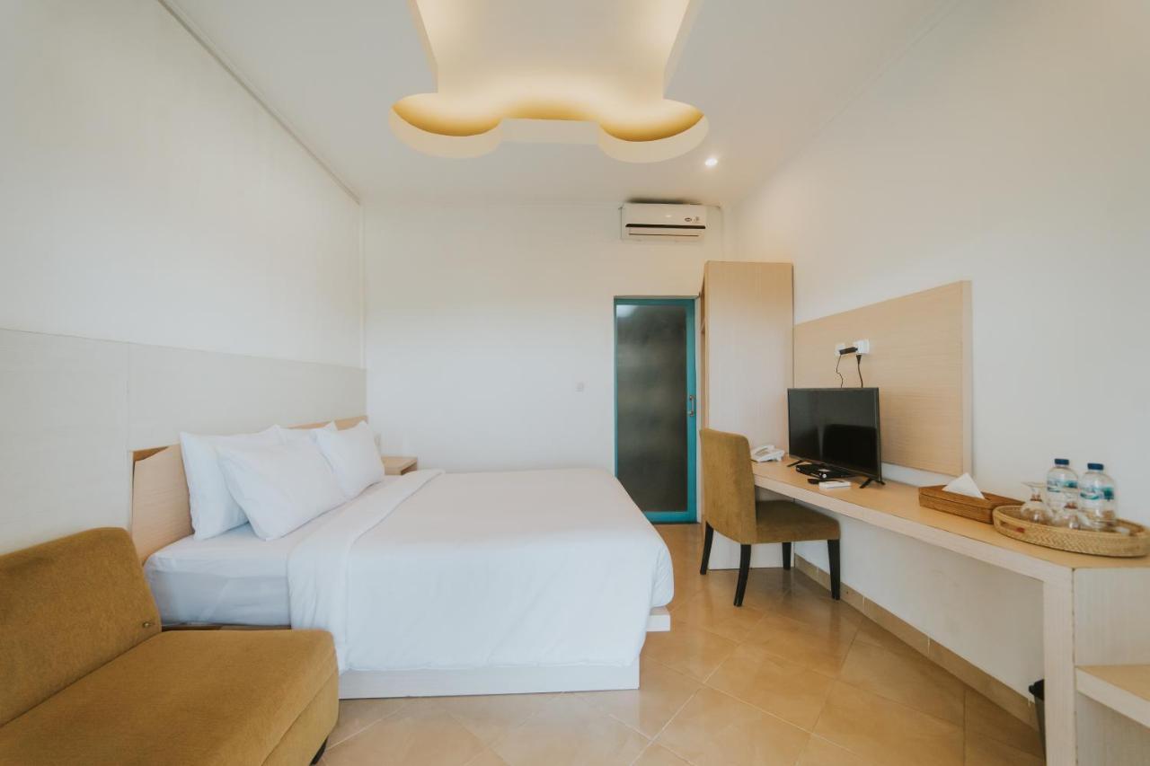 Birru Inn Kuta  エクステリア 写真
