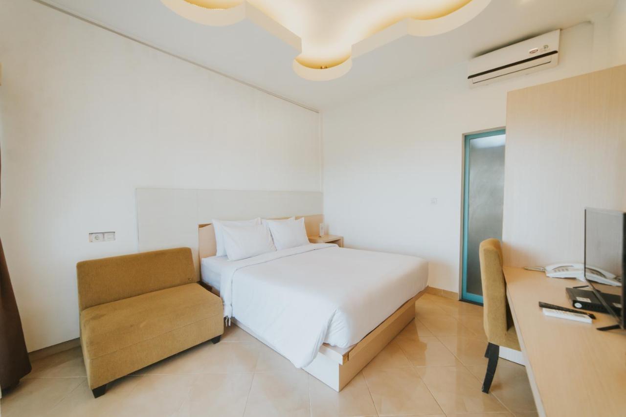 Birru Inn Kuta  エクステリア 写真