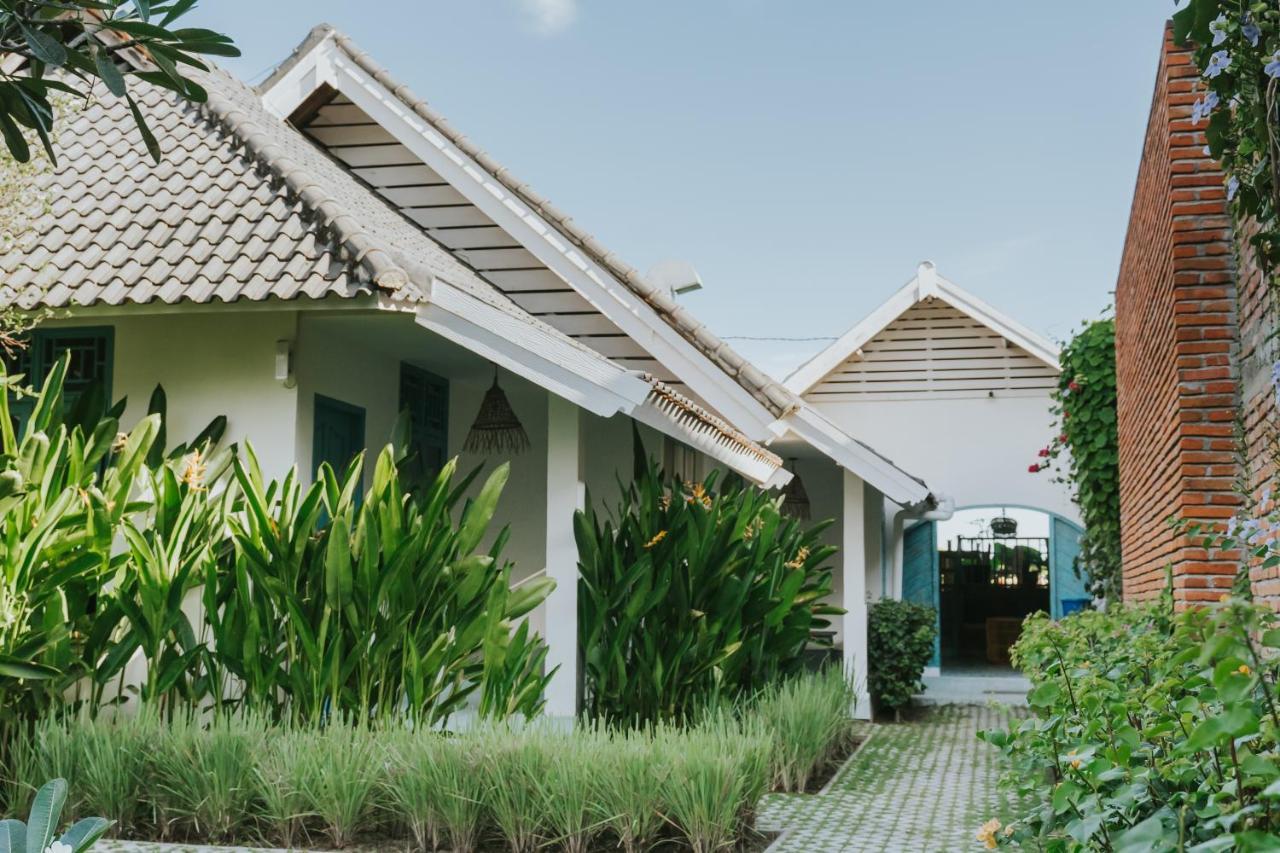 Birru Inn Kuta  エクステリア 写真